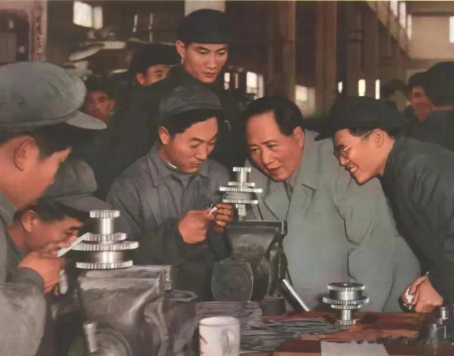 毛时代是经济停滞的时代？听听外国人怎么评价吧！

无论人们将毛泽东时代作何种评价