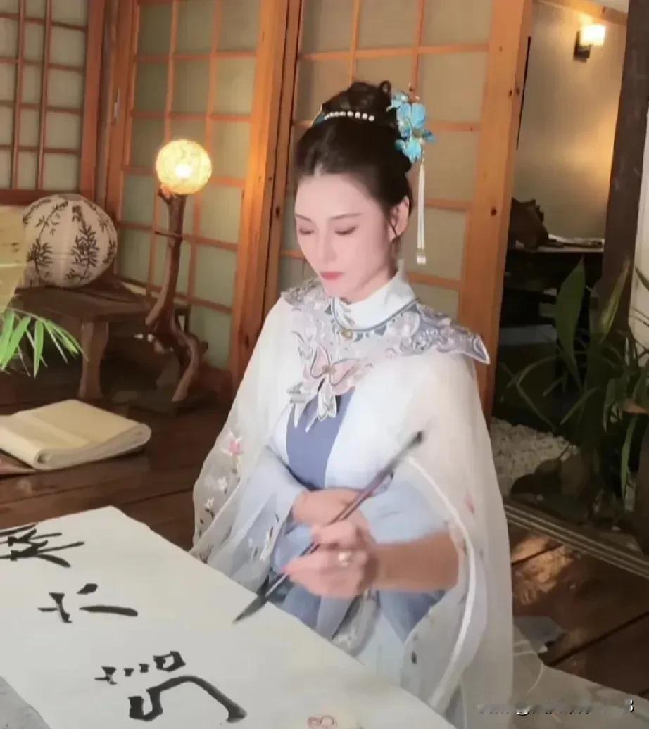 越来越喜欢马筱梅了。马筱梅是上得厅堂，下得厨房。马筱梅在事业上可以住汪小菲一臂之