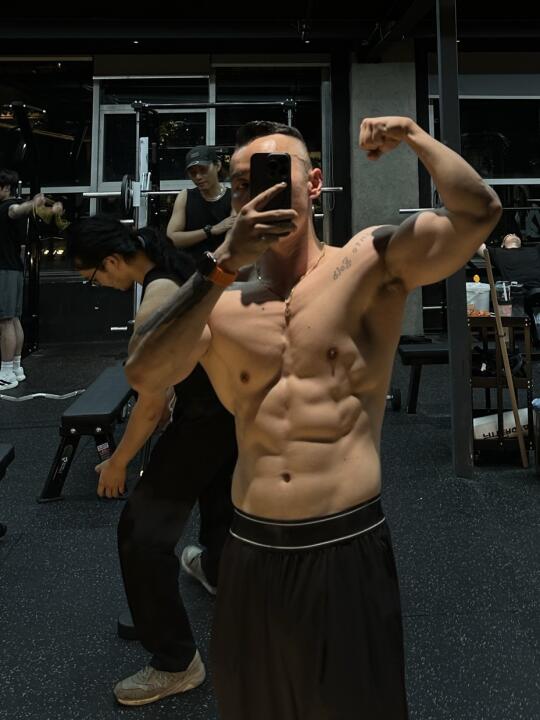 健身的男生都是这样的吗？