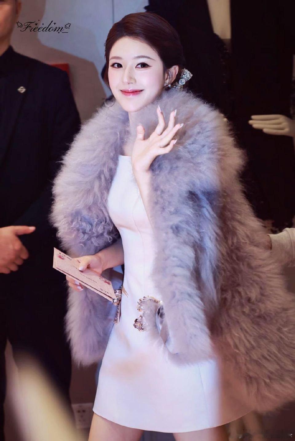 赵露思星光大赏值单人不限男女第一！！！没话说了！！赵露思伟大！伟大 