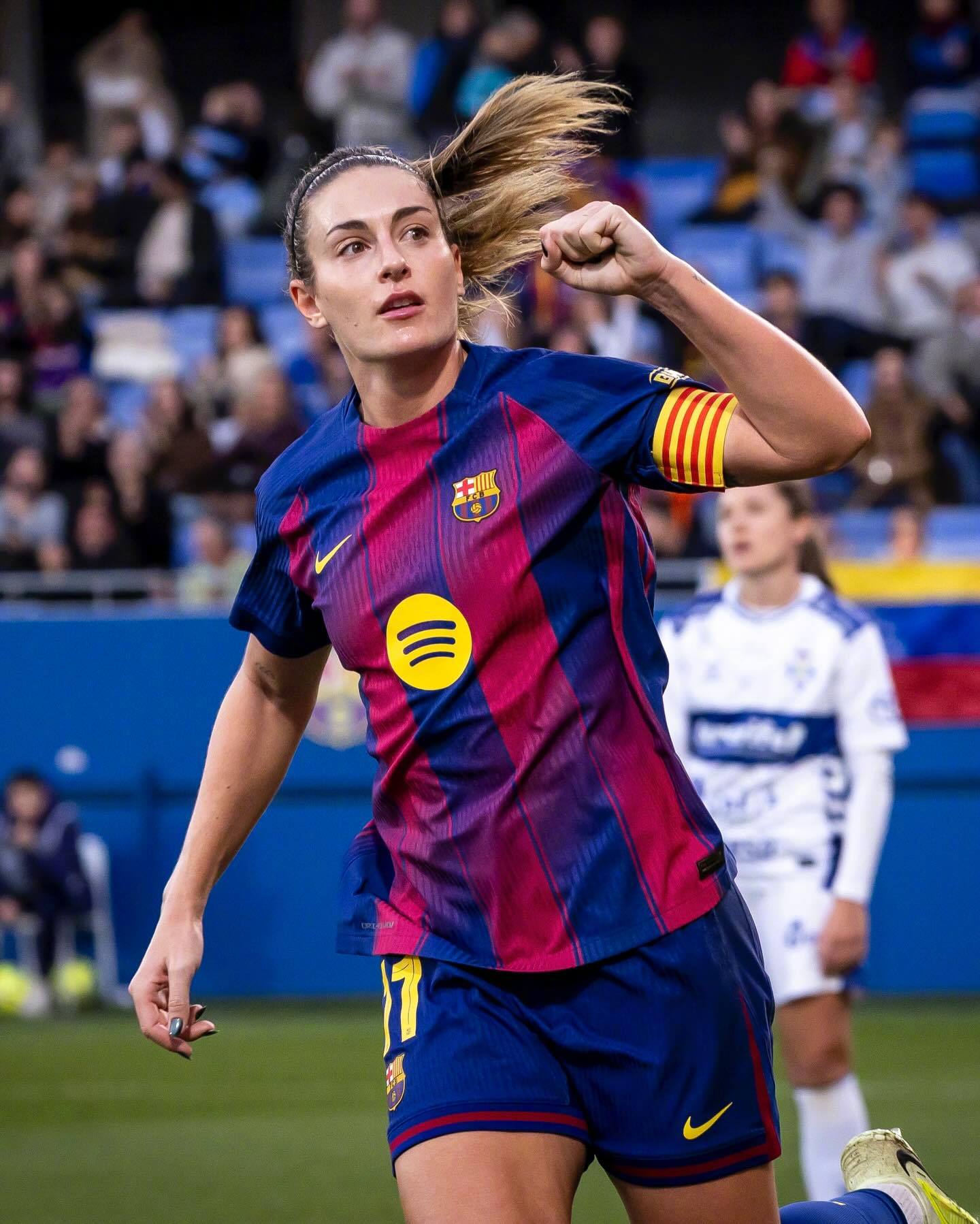 🌹眼里有光，发丝飞扬～始终被风偏爱的女王大人阿莱西亚👑巴萨 🔴🔵Forç