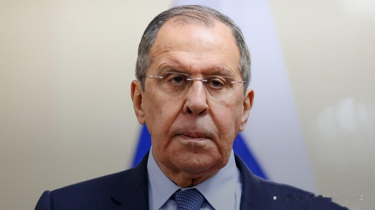 俄罗斯外长拉夫罗夫在“纳粹种族灭绝受害者纪念日”发表视频讲话，警告欧洲正在被人推