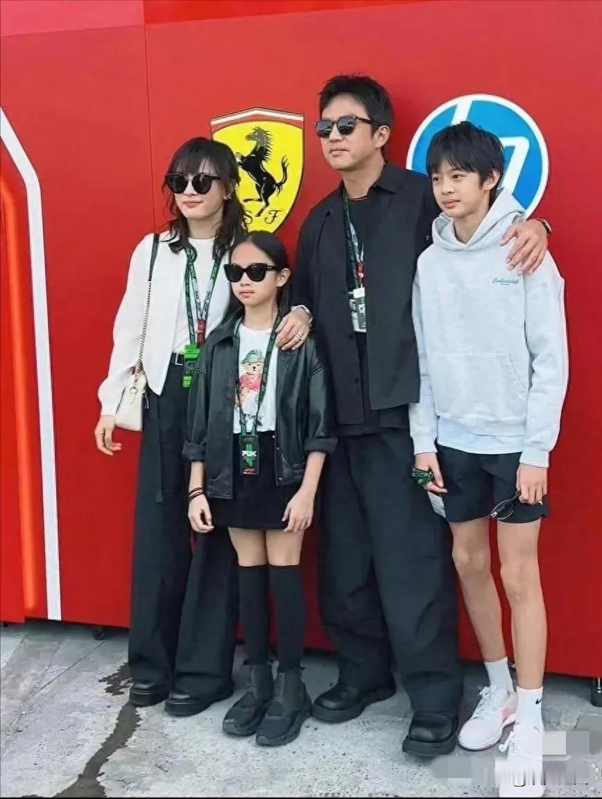 内娱最有福气的女明星！
她不是赵丽颖，也不是孙怡，更不是杨幂，而是演过娘娘的甄嬛