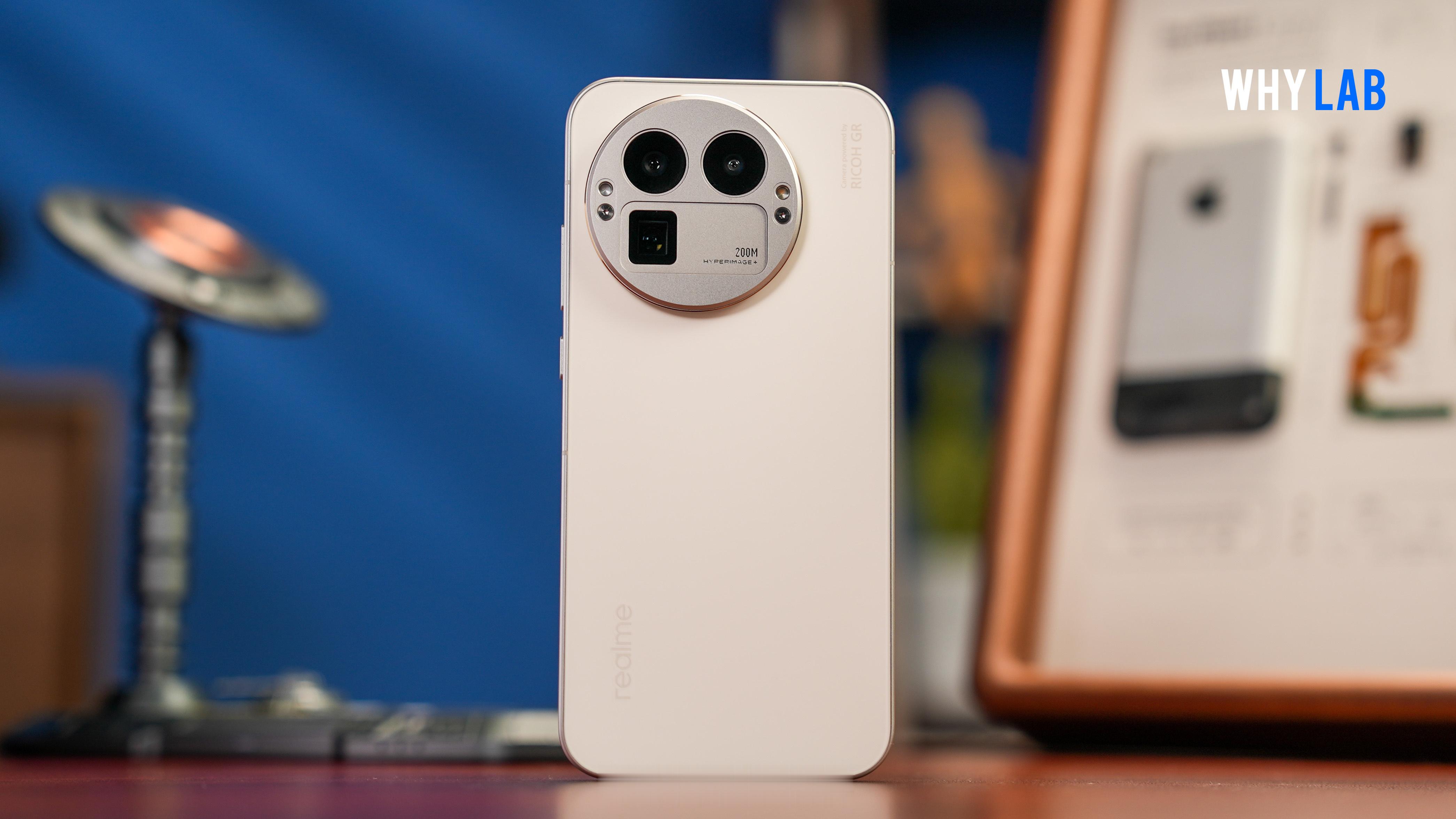 WHYLAB图赏 真我 GT8 Pro 怀特真机实拍，可更换 deco 的设计很