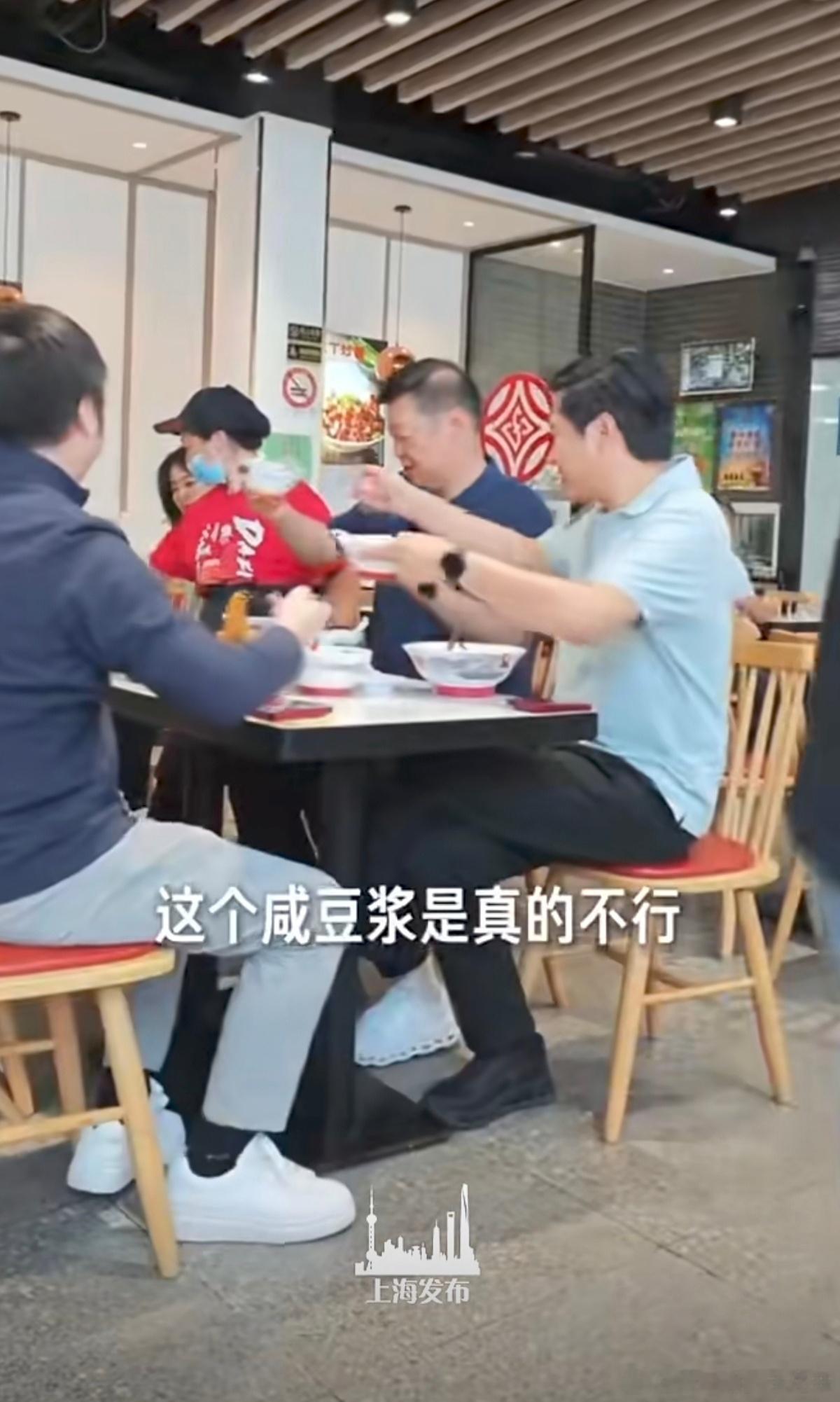 雷军[超话] 上雷总大富贵菜单，打卡雷军同款哈[笑cry] [可爱] [喵喵] 