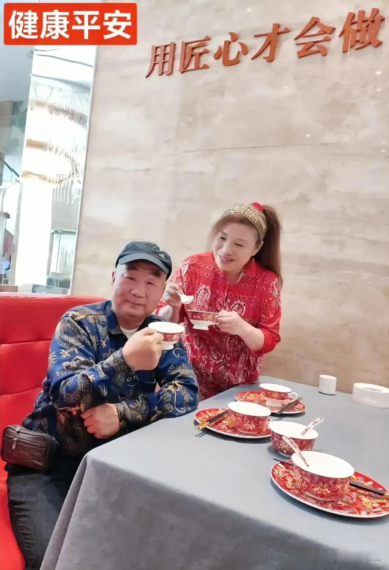 散客为何不愿在景区内及近处就餐？
一是厨师习惯于做大锅菜，难有特色美味。二是同类