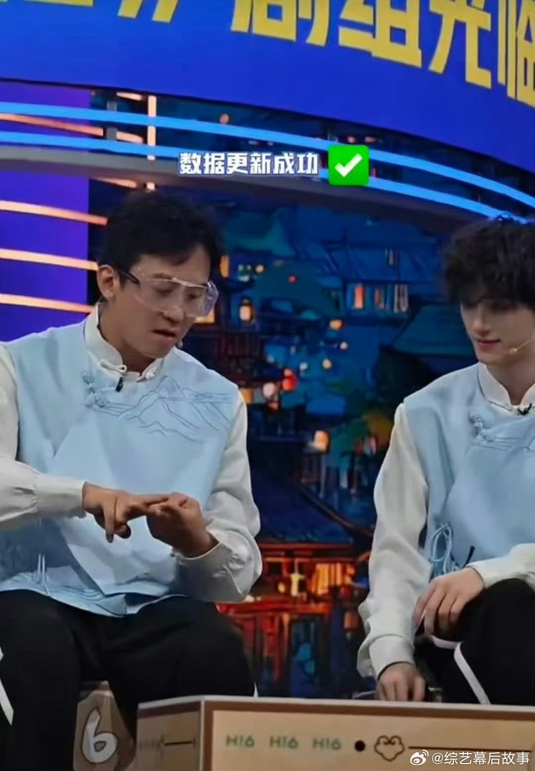 转发邓超送丁程鑫 超哥果然是综艺感天花板，一句“破10万扔丁程鑫”直接把期待值拉