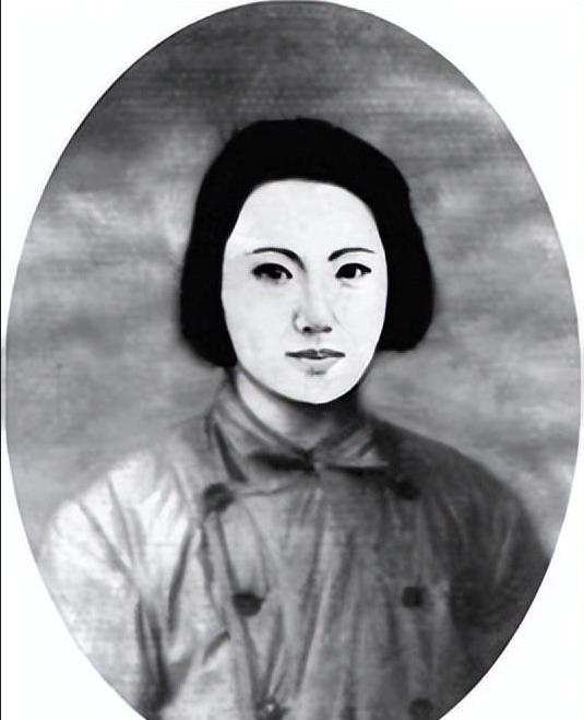 1943年，王光被日军施暴，惨叫声持续了几个小时，天一亮，村民就连忙赶来为收尸，