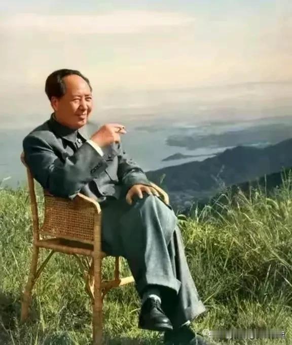 托老人家的福！祝愿天下所有人蛇年吉祥！健康平安！国家繁荣昌盛！人民安居乐业！[祈