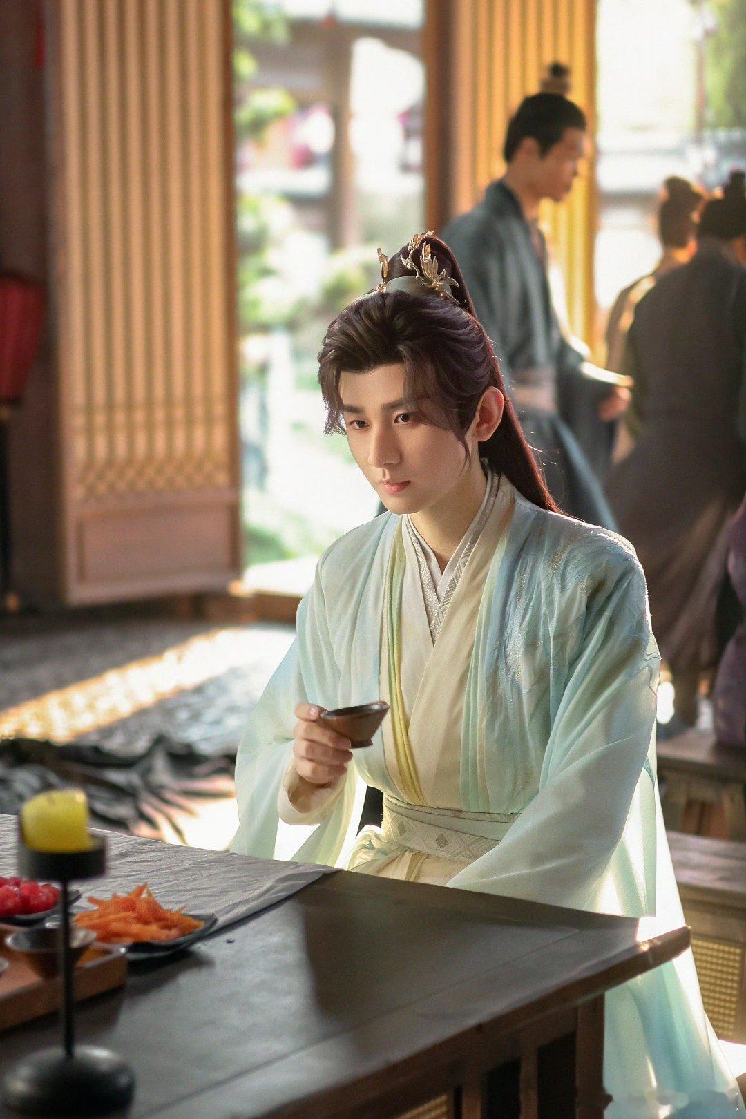 L成毅天地剑心cy成毅王权富贵上天不会亏待努力的人，也不会同情假勤奋的人，成毅有