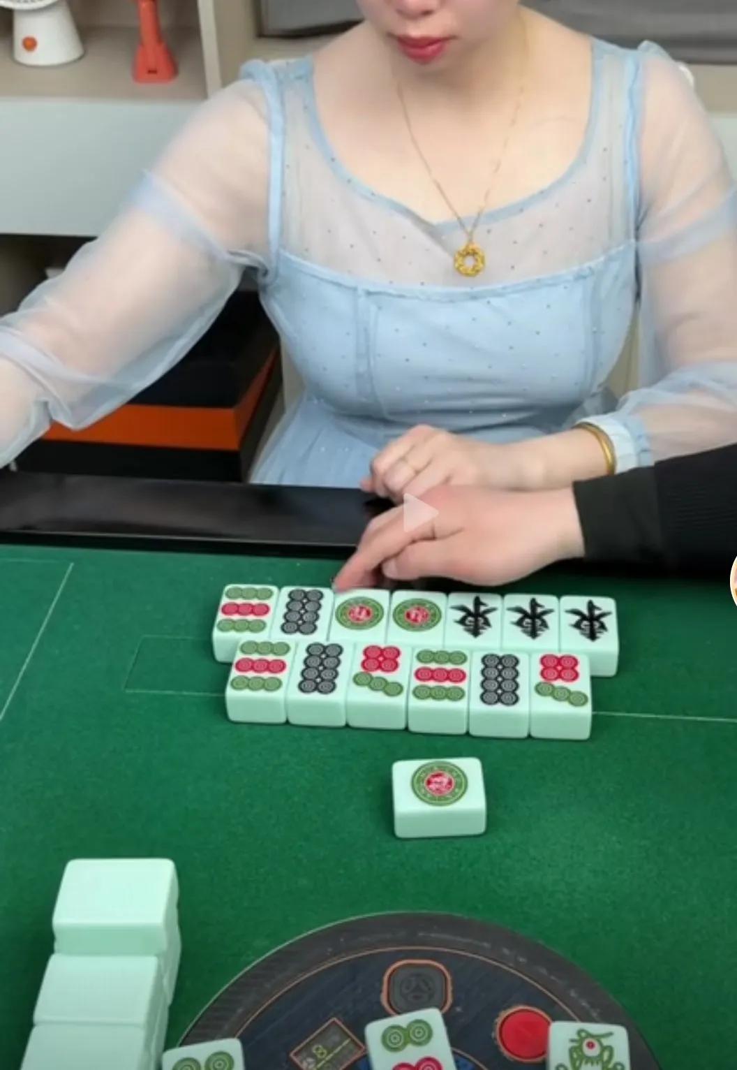 这副同子混一色牌，自摸一同能胡吗?另外，除了一同外，还有什么牌可以胡。