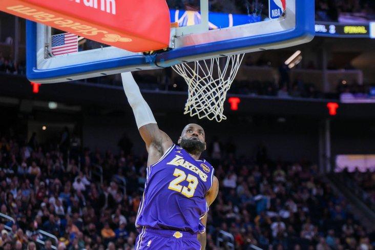 41岁詹皇迟迟不官宣未来！NBA名记曝核心原因：全联盟争冠队都在抢他！
 
北京