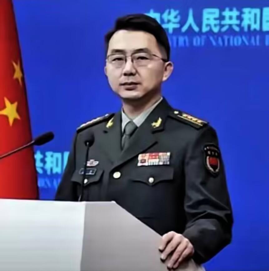 没有任何退让
国防部发布严厉声明：
2月10日，面对近期台湾涉军问题，国防部发言