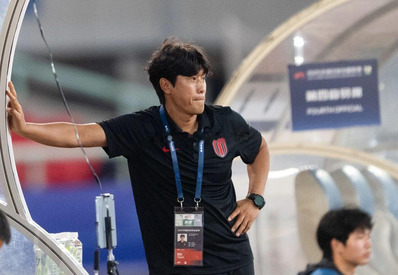 徐正源离任成都蓉城 没办法的事情，而且现在徐正源的性格和他的执教能力收到了韩国两