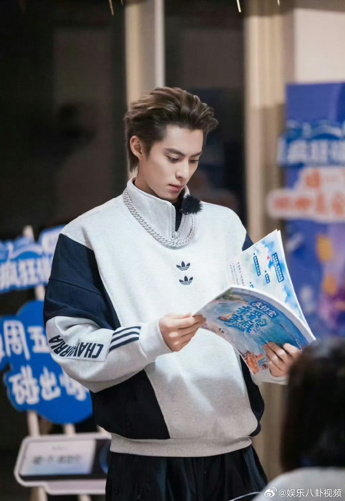 从“棣棣”到“王老板”，这养成系太让人骄傲了！王鹤棣养成系老板亲爱的客栈