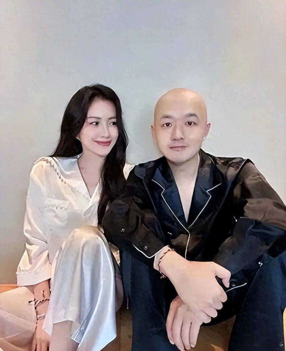 包文婧曾说再信包贝尔一次包文婧曾写"再信你一次仅此一次"，十四年后包贝尔再陷风波