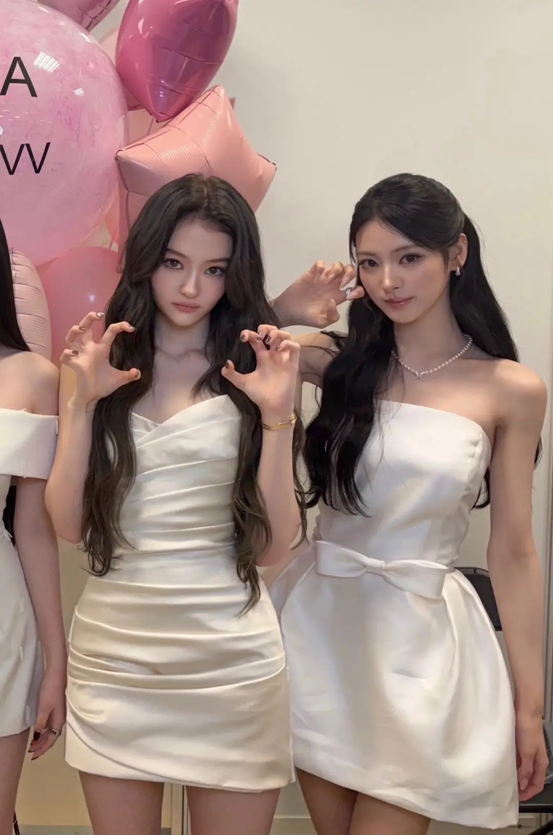 ella和anna真是美的不分上下 