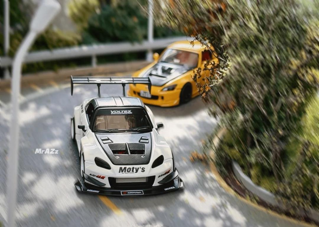 Modulo VS J's Racing
“原厂街车改装对决赛化竞技改装”
	