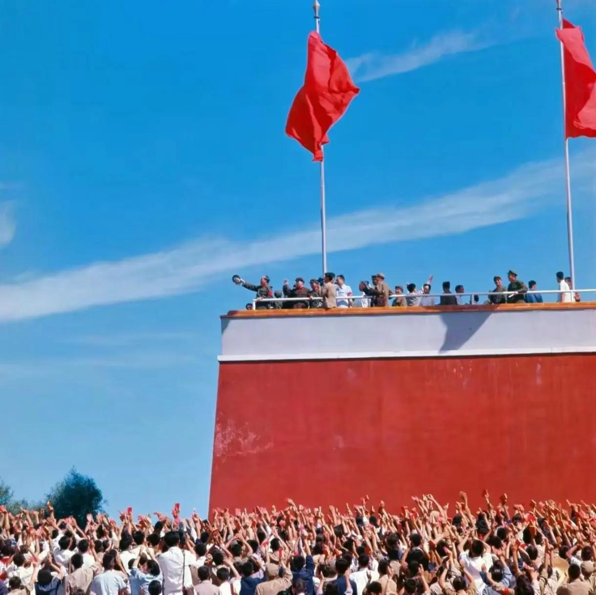 今天是教员离开我们50年的日子，也是我爷爷辈最后一位离开人间的日子，一位98岁的