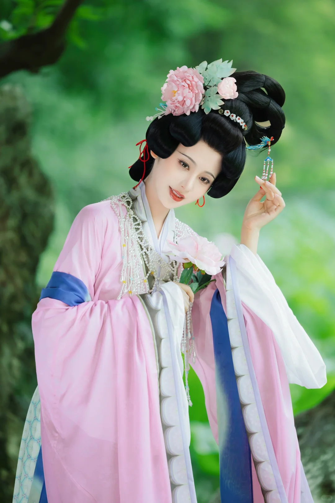 仕女图 | 双髻绾云颜似玉