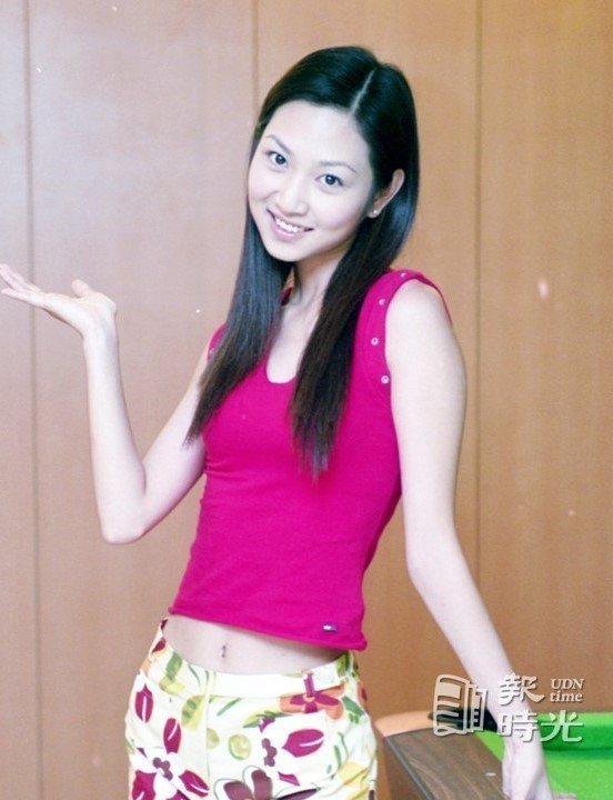 曾莞婷 / 照片为2001联合报系资料照/最近她在#台剧影后#饰演潘茵茵 ​​​