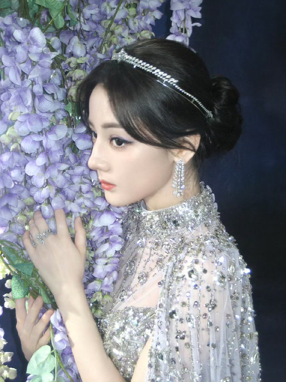 把银河穿身上了我天迪丽热巴直播