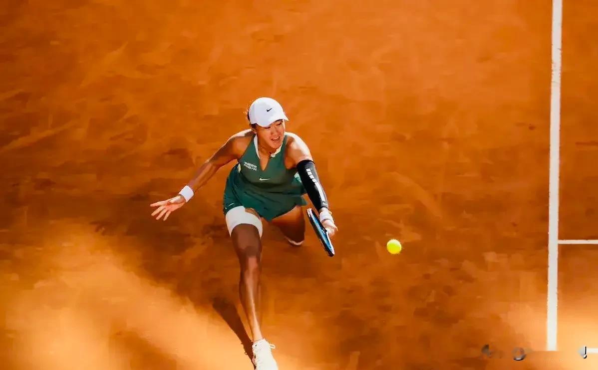 王曦雨3-6、1-6不敌斯特恩斯 ，止步WTA250拉巴特女单第二轮，这样一来，