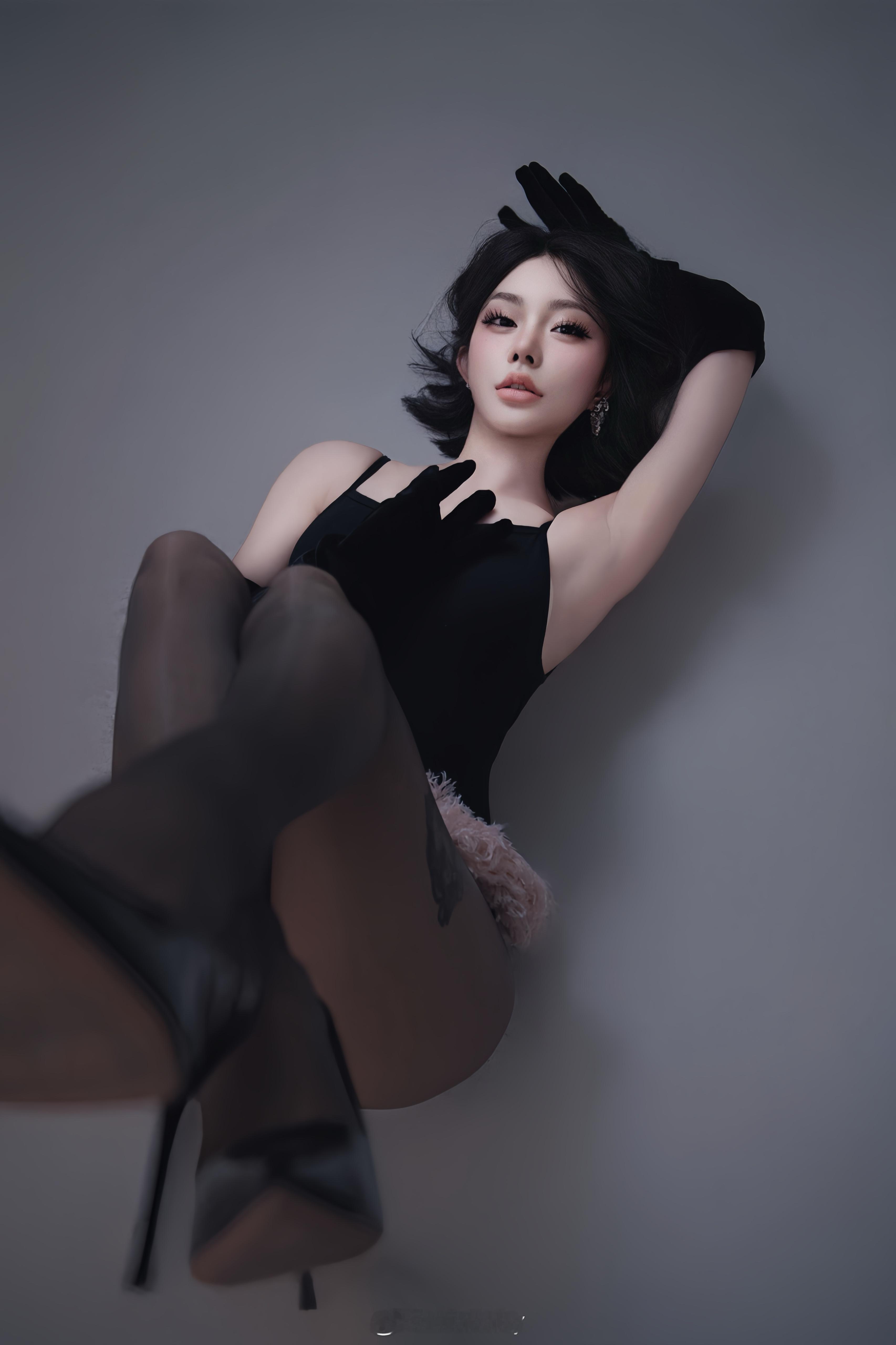 姐姐才是你废墟里的神 明白吗？  ​​​