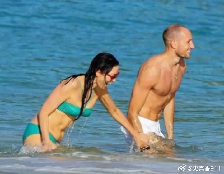 用一巴掌把自己打进了国际，她靠男人上位的手段让很多成功女性都自叹不如，她就是“彪