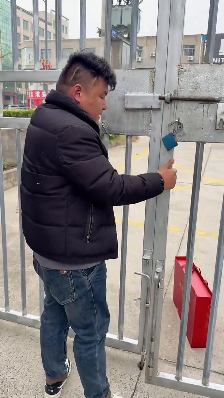 拿不进来，如果不是亲眼所见我是万万不敢相信。我走了。