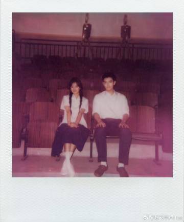 方心有霓拍立得合照方心有霓合照 方心有霓拍立得合照 