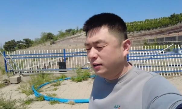 34岁的王子豪找到了一份超乎想象的工作——墓地巡逻员，月薪最高可达2万，包吃住，