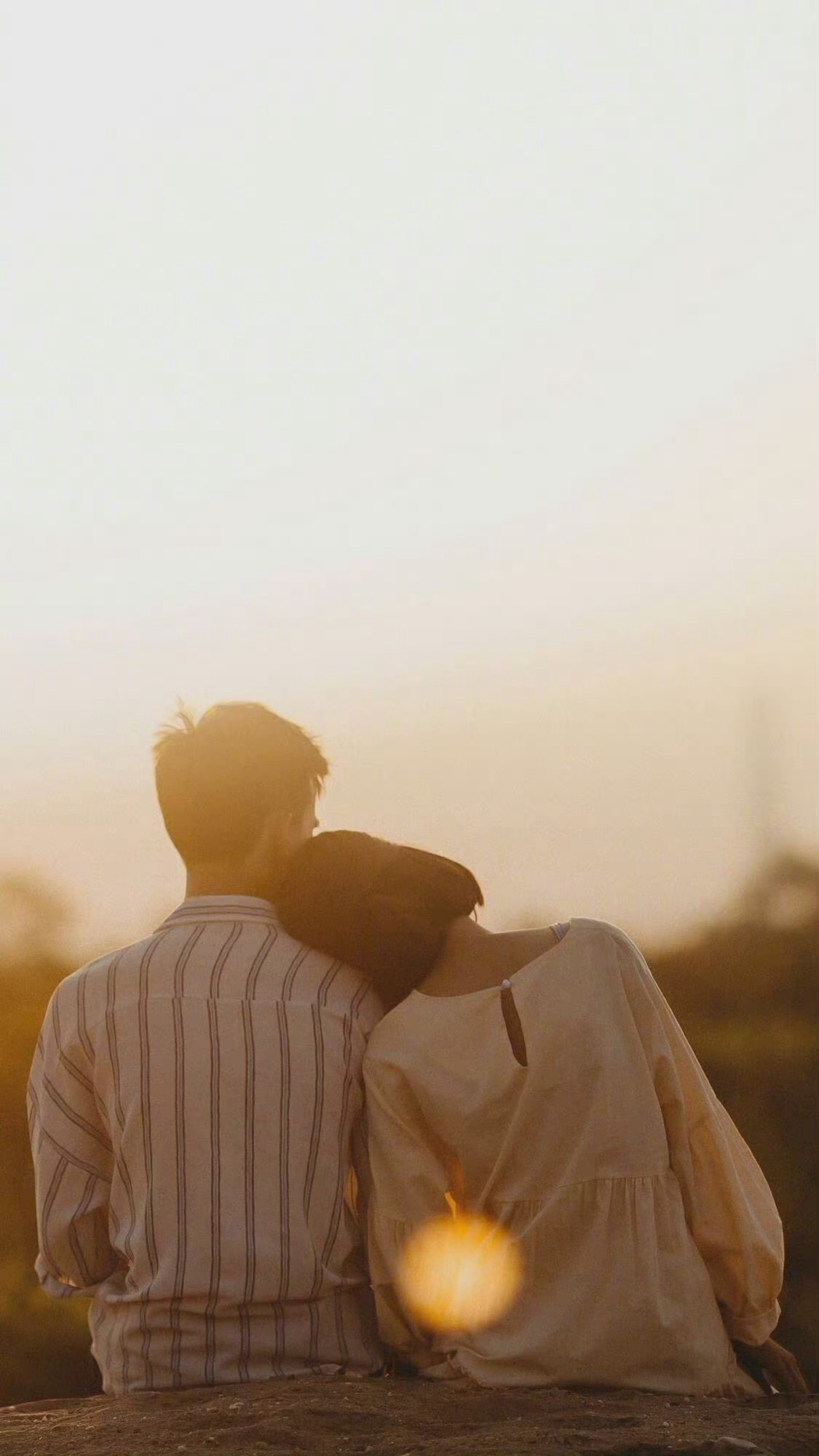 我从来不相信，一个人一辈子只会爱一个人，但是我相信，总有那么一段岁月，你会碰见一