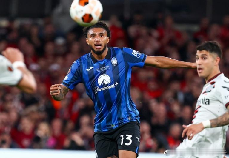 据意大利记者斯基拉报道，曼联加入埃德森争夺战。斯基拉透露，曼联对亚特兰大中场埃德