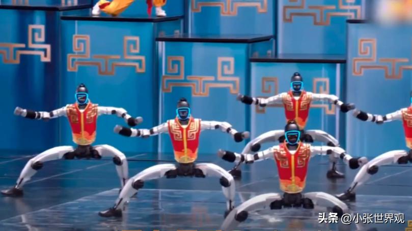 春晚如今的意义已经彻底不同以往了，以前就是为了简单过年，大家开开心心图个乐，但如