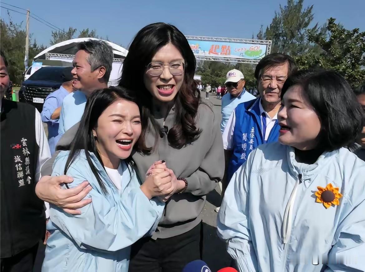 不得不说，郑丽文这趟云林之行确实有看头！面对当初力挺对手郝龙斌的云林张家，她非但