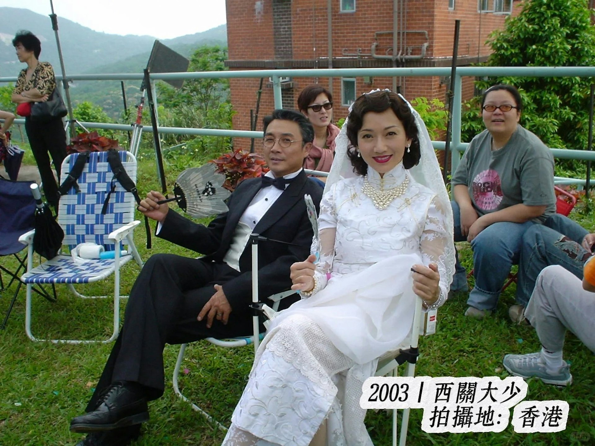 刘松仁：「我最亲密的战友」「我这张椅子和扇，自从90年我在台湾拍剧集，就一直贴身