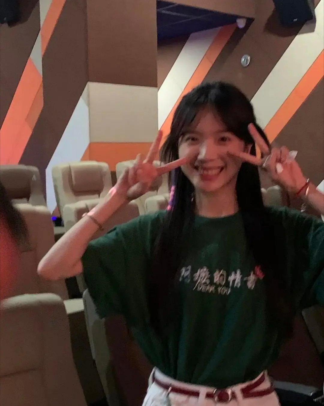 这是给阿嬷的情书里的女演员，长得还挺可爱 