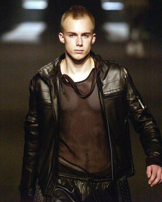 严浩翔 × 今日说唱巅峰对决2026 录制造型路透in Dior 2004春夏男
