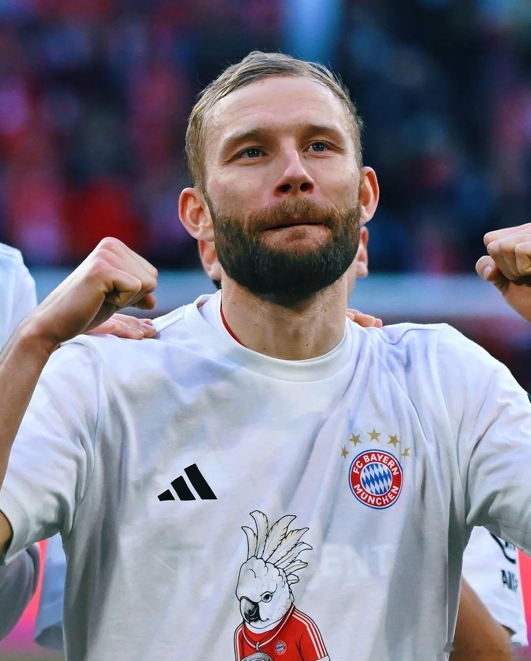 🚨［Sport1 ］：拜仁慕尼黑並不認為康拉德·萊默爾像其他近期續約的球員那樣