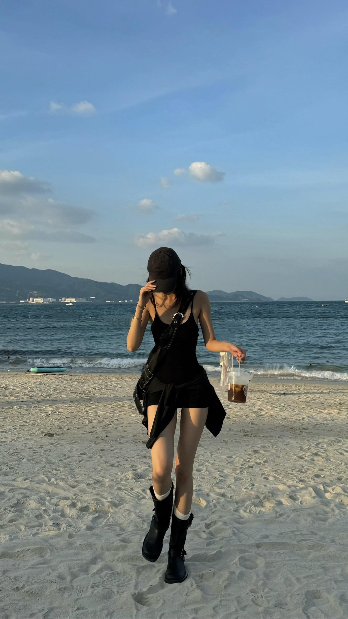 在赶夏天的尾巴