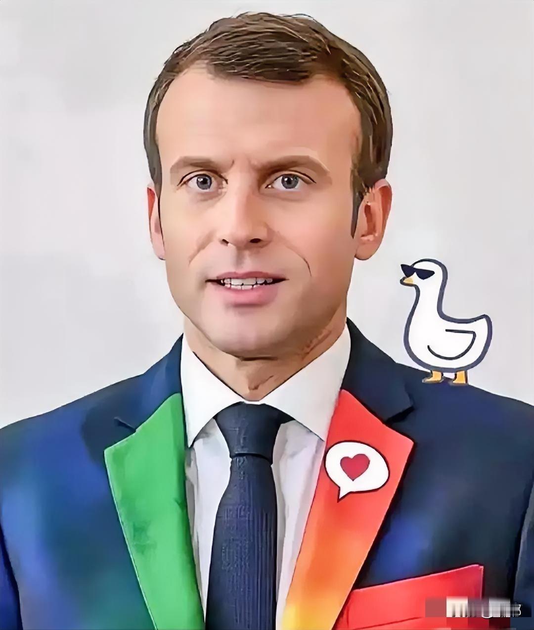 快讯！
法国总统突然宣布了
当地时间1月18日，法国总统马克龙面对美国的关税威胁