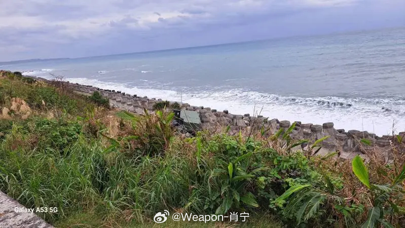 #兵器影像[超话]# 台湾台东省道台11线96公里长滨路段，今天下午3点多，发生