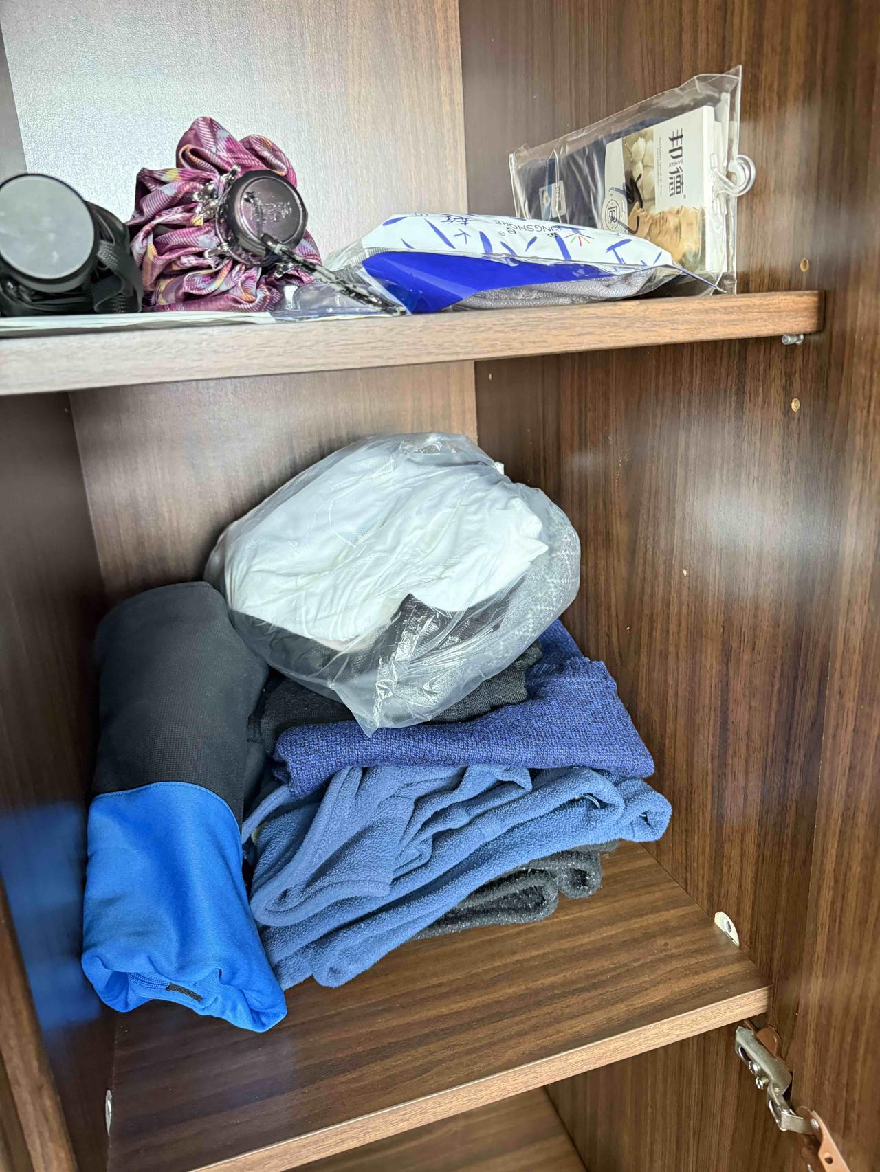 扬州家中衣服等生活用品