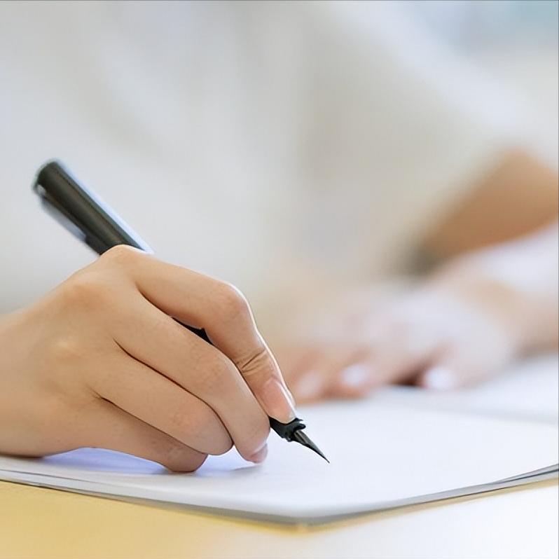 如题，你能接受一个月薪差不多15000，单休的工作吗？
估计会有两种答案：
一，