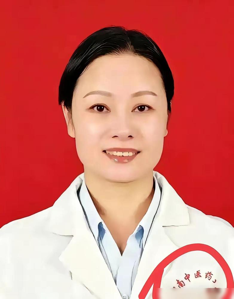 这下咱们可算是开眼了。

57岁的三甲医院健康管理科主任医师，干了42年一路违规