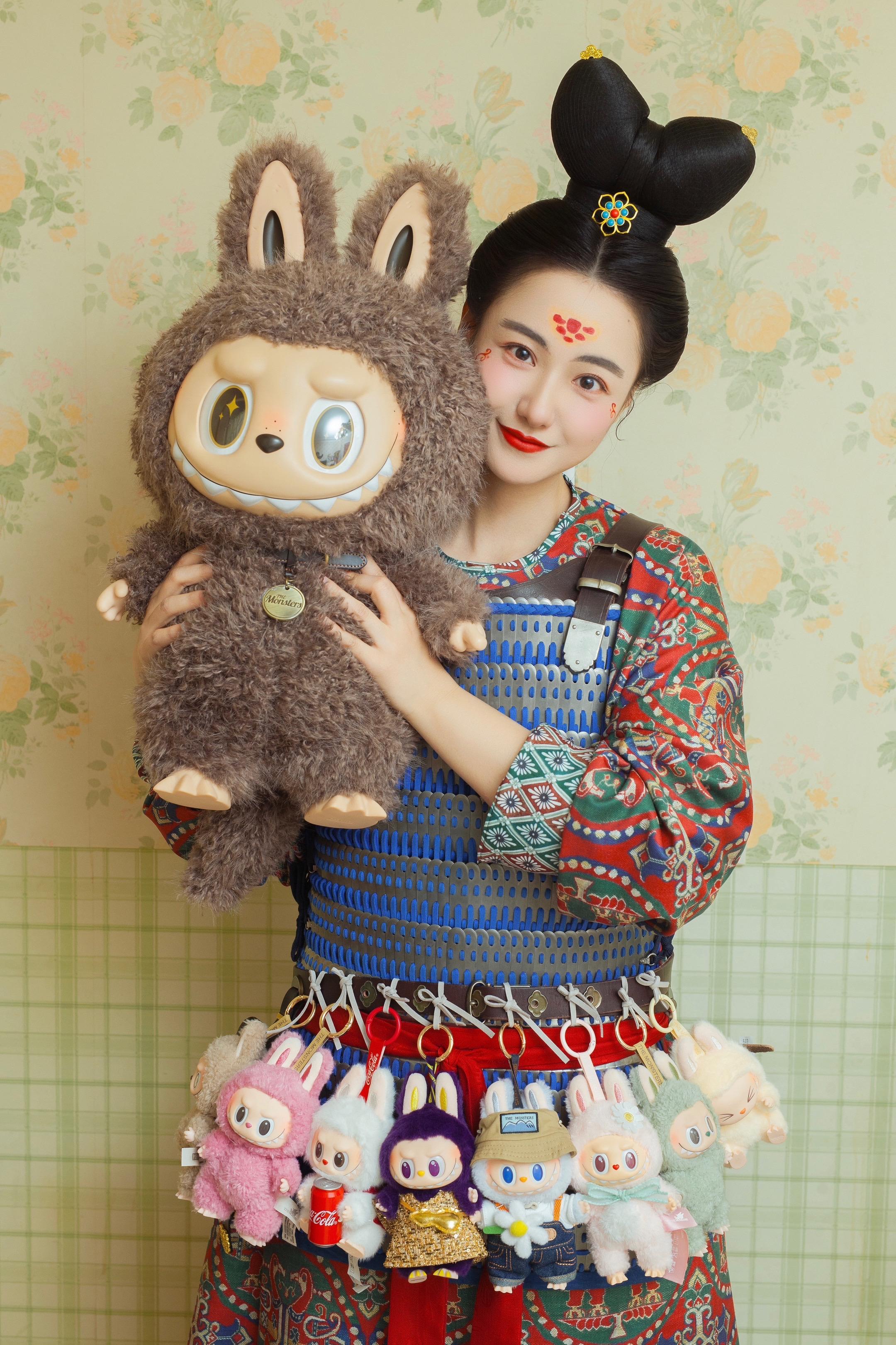 布在大唐也很受欢迎。✨蹀躞带的另一种打开方式，哈哈哈  ✨两裆甲