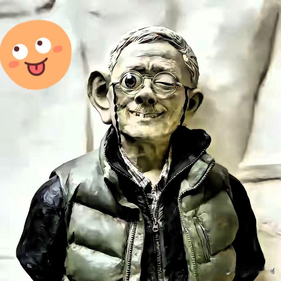 这届网友是懂“致敬”的
瞧瞧这新鲜出炉的雕像
简直是把田大师的
灵魂画风拿捏得死