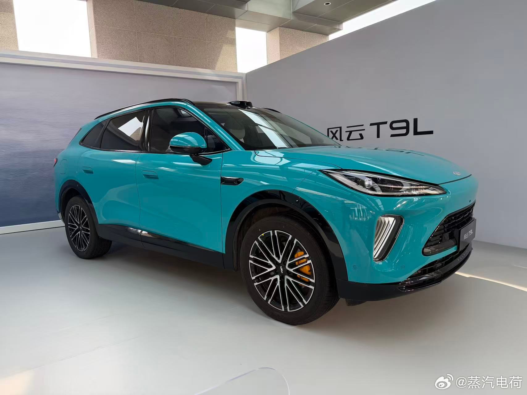 熙熙攘攘的都在说价格，价格就是目前，国产插电新能源车的标准价格。之前不少人喊它“