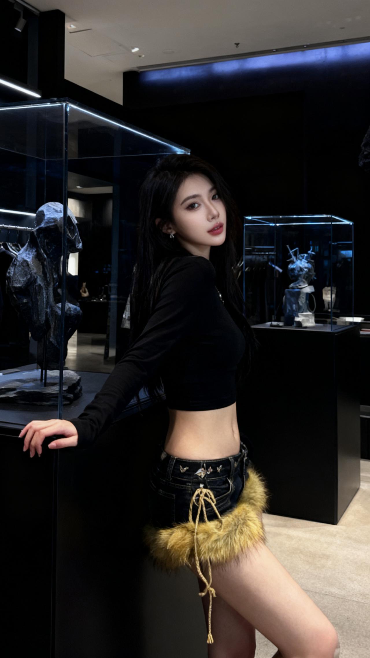 辣妹穿搭 好身材好气质 拽姐穿搭 酷女孩穿搭 休闲穿搭